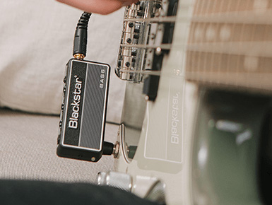 amPlug designed to fit all Guitars