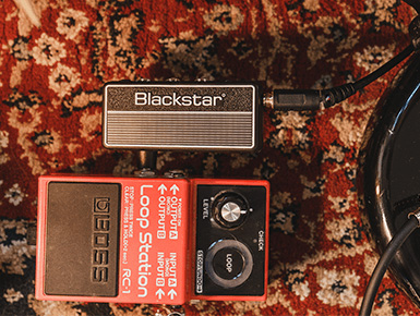 Blackstar amPlug 2 FLY is Perfect with Effects Pedals
