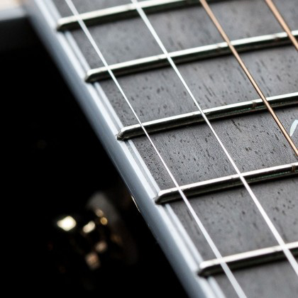 Cort Gold D8 Hand-Rolled Fret Edge Treatment