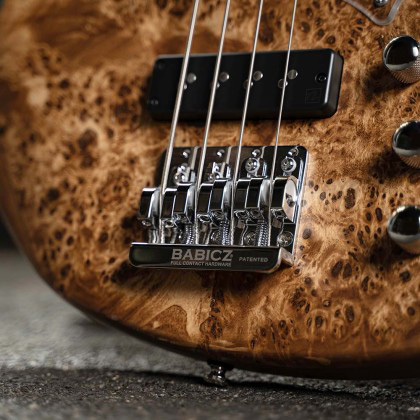 Cort GB Modern 4 Babicz FCH Bass Bridge